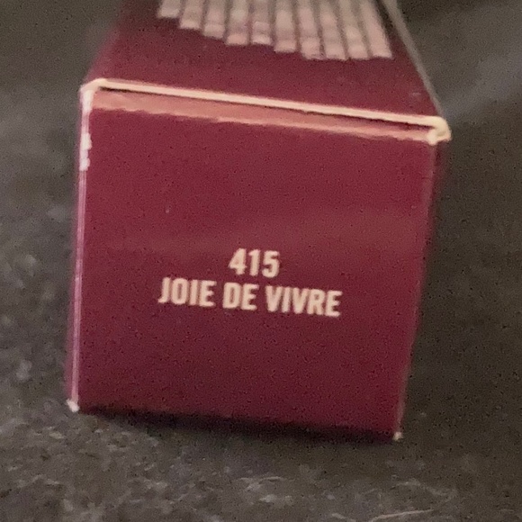 MAC Lipstick Bundle of 3 in La Femme 410, Joie de Vivre 415 & Give me Fever 428 - Picture 12 of 16